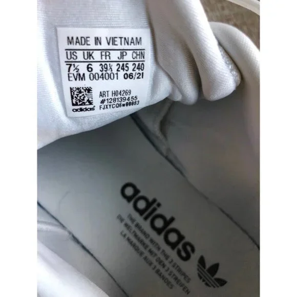 ADIDAS OZELIA women white leather shoes size 7.5